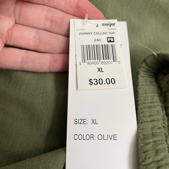 Design 365 puff sleeve polo style shirt - Picture 3 of 9